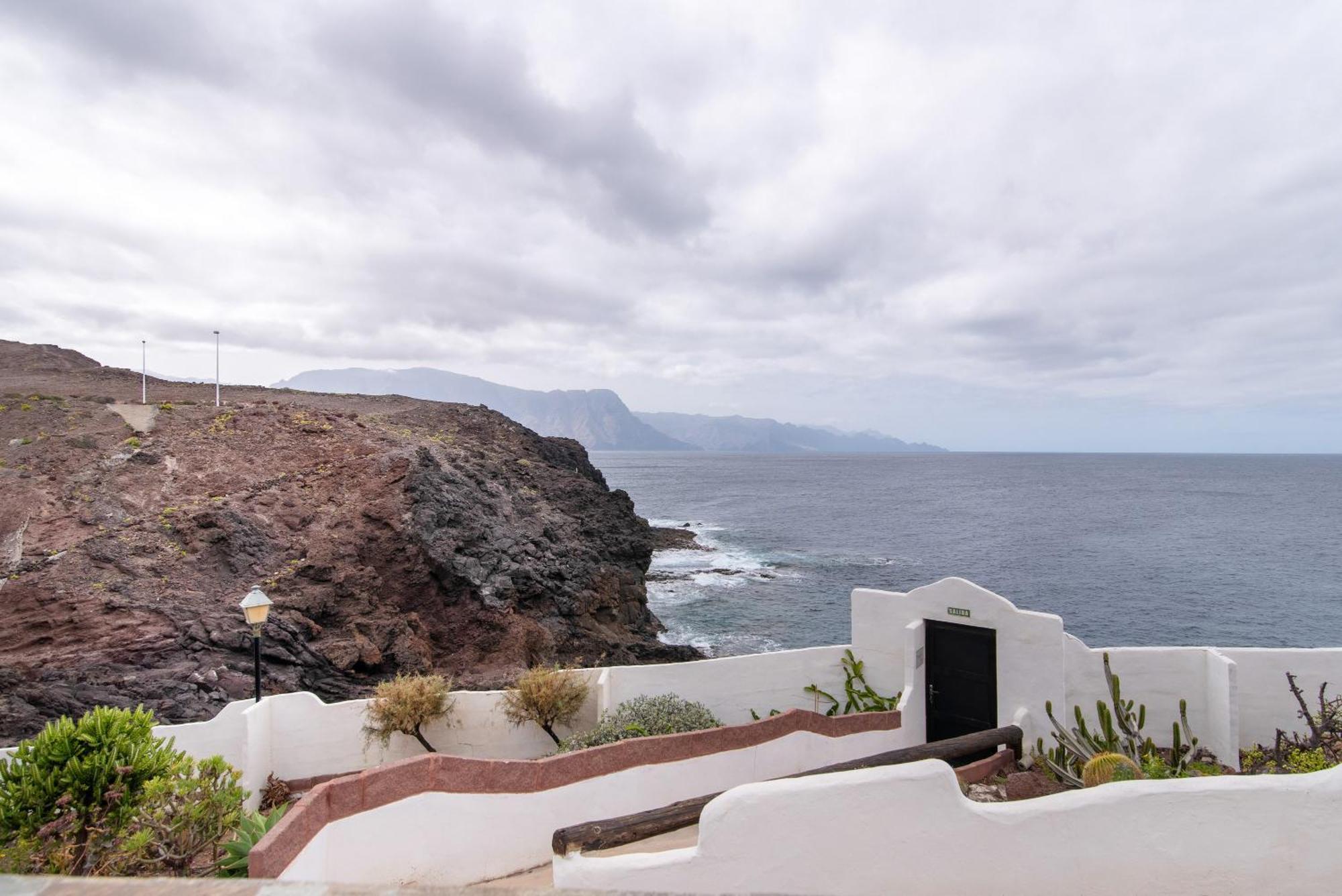 Faro De Sardina Frente Al Mar Villa Galdar Exterior photo